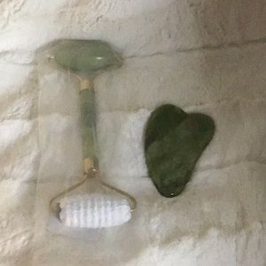 Face Roller and Gua Sha